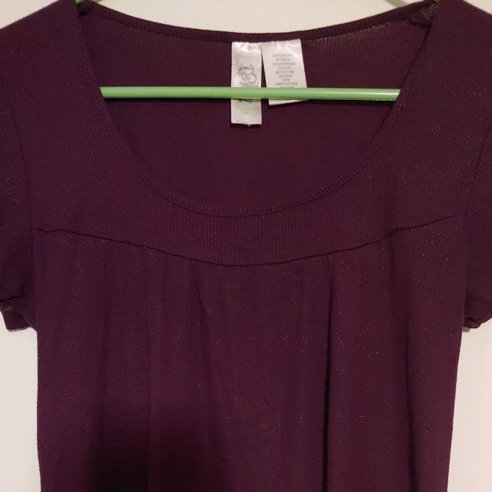 BOGO🎀Purple Tee with Sparkle- Size L